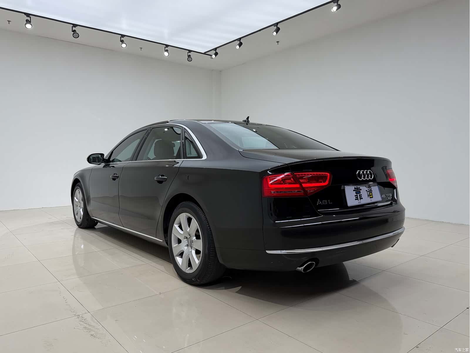 Audi A8L, 2014 6