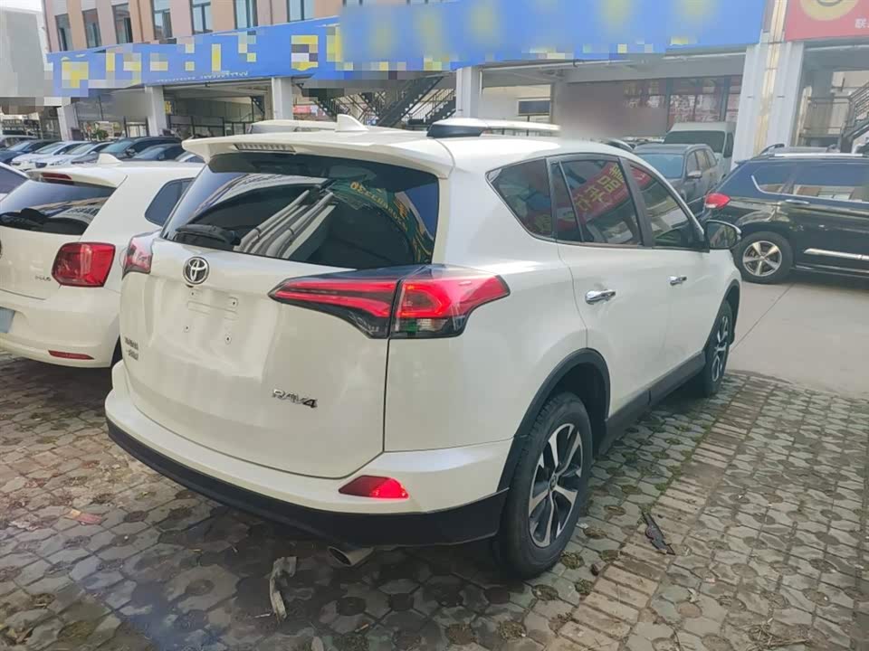 Toyota RAV4 Rongfang
