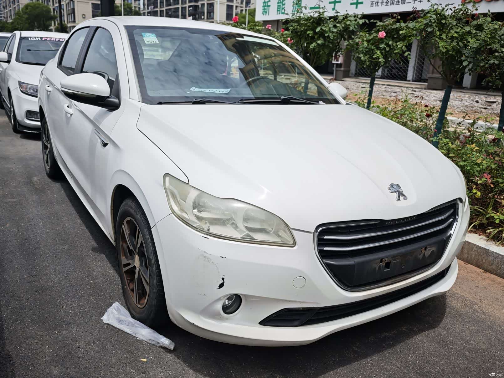Peugeot 301, 2014 все фото