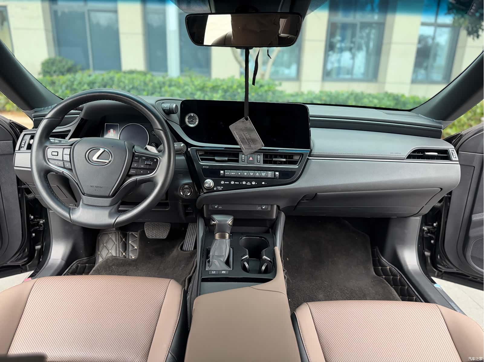 Lexus ES, 2024 7