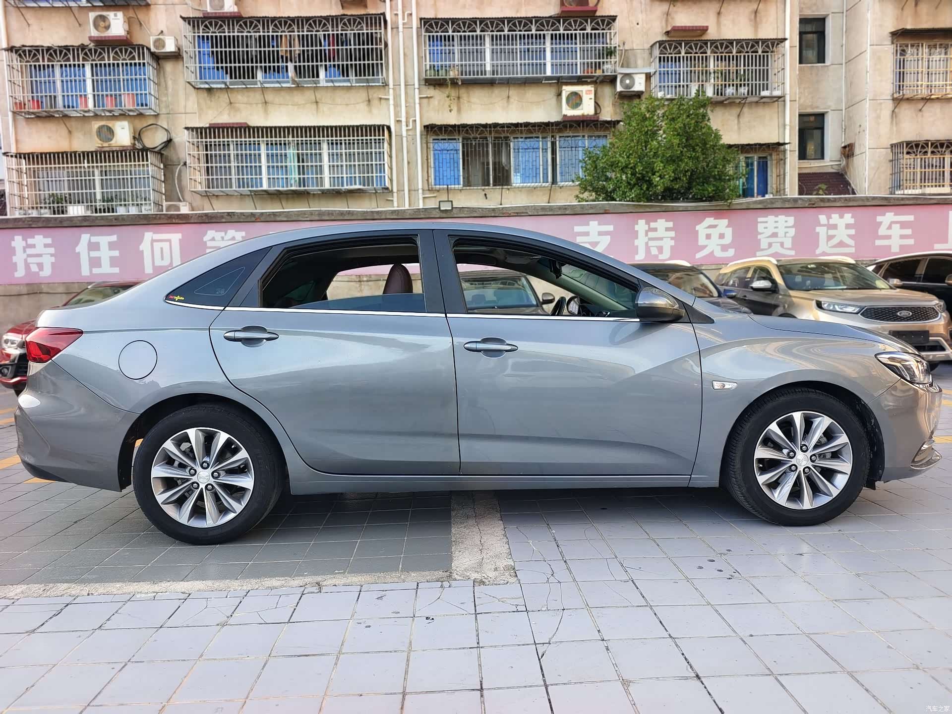 Chevrolet 320, 2020 все фото