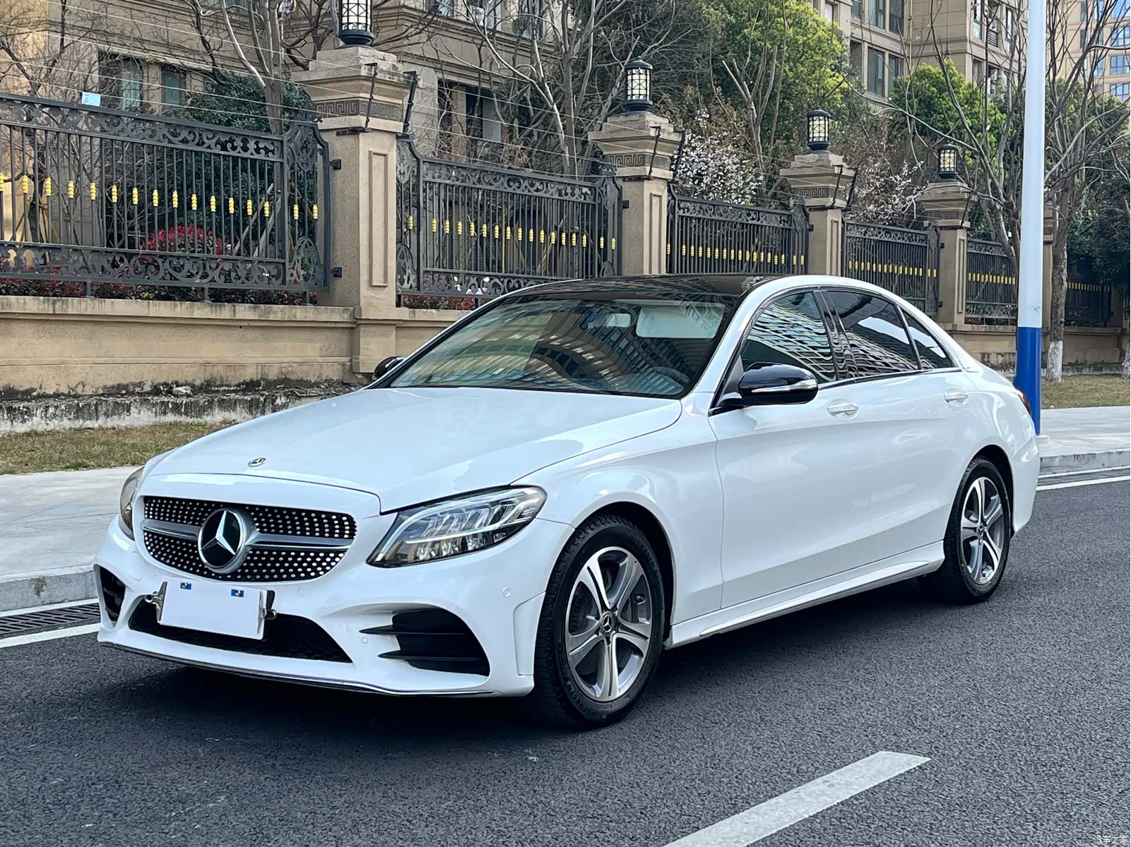 Mercedes-Benz C-Class, 2020 1