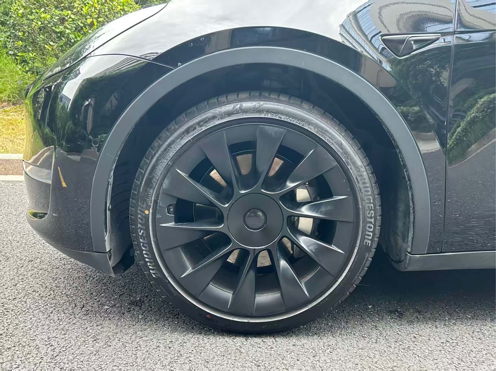 Tesla Model Y, 2021 все фото