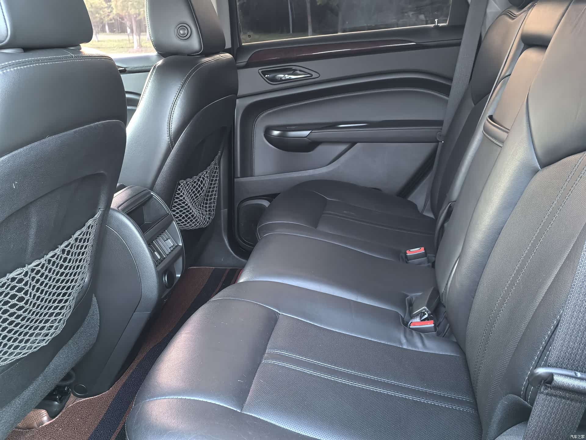 Cadillac SRX, 2016 10