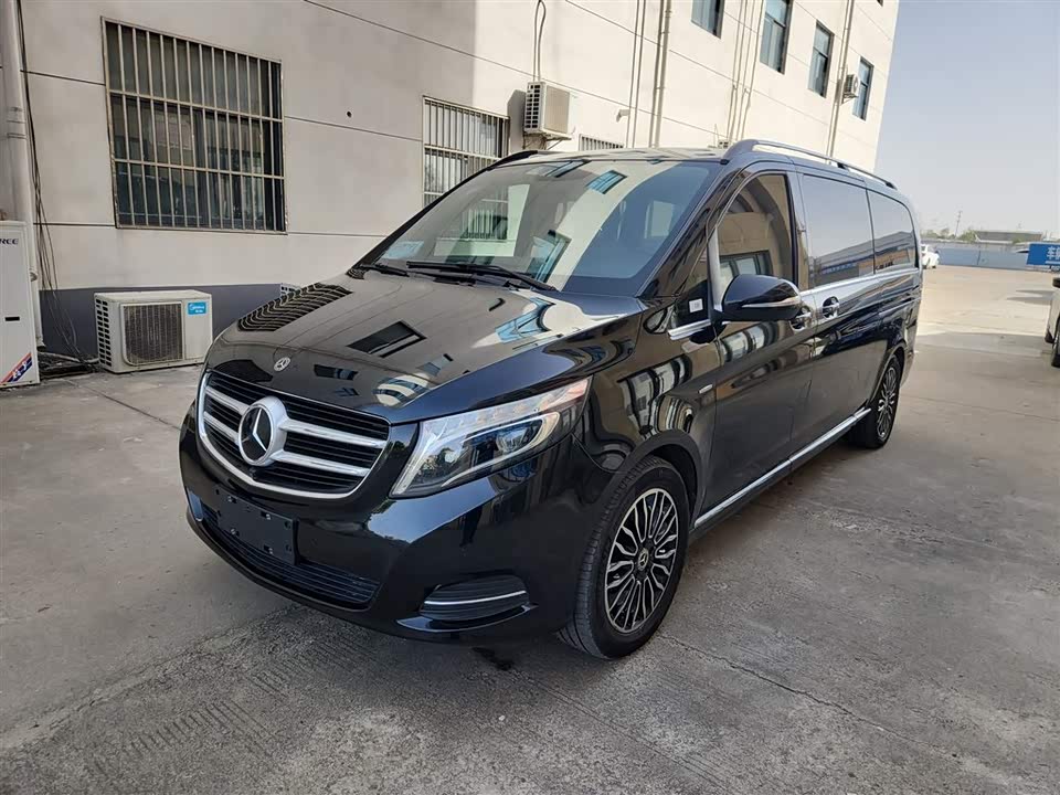 Mercedes-Benz V-class