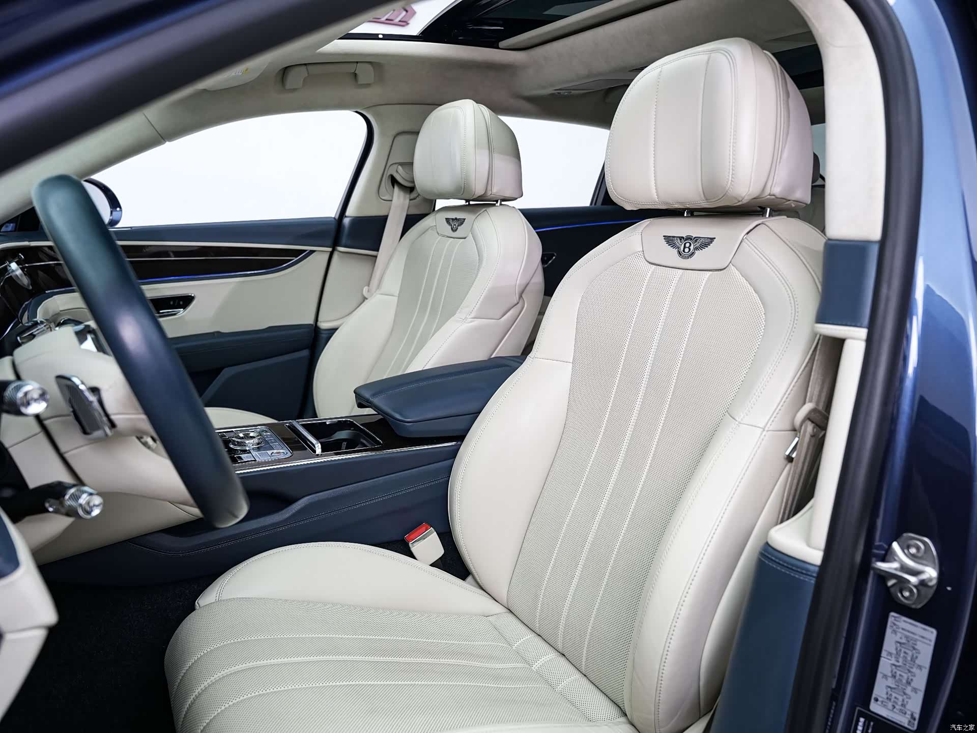 Bentley Flying Spur, 2021 24