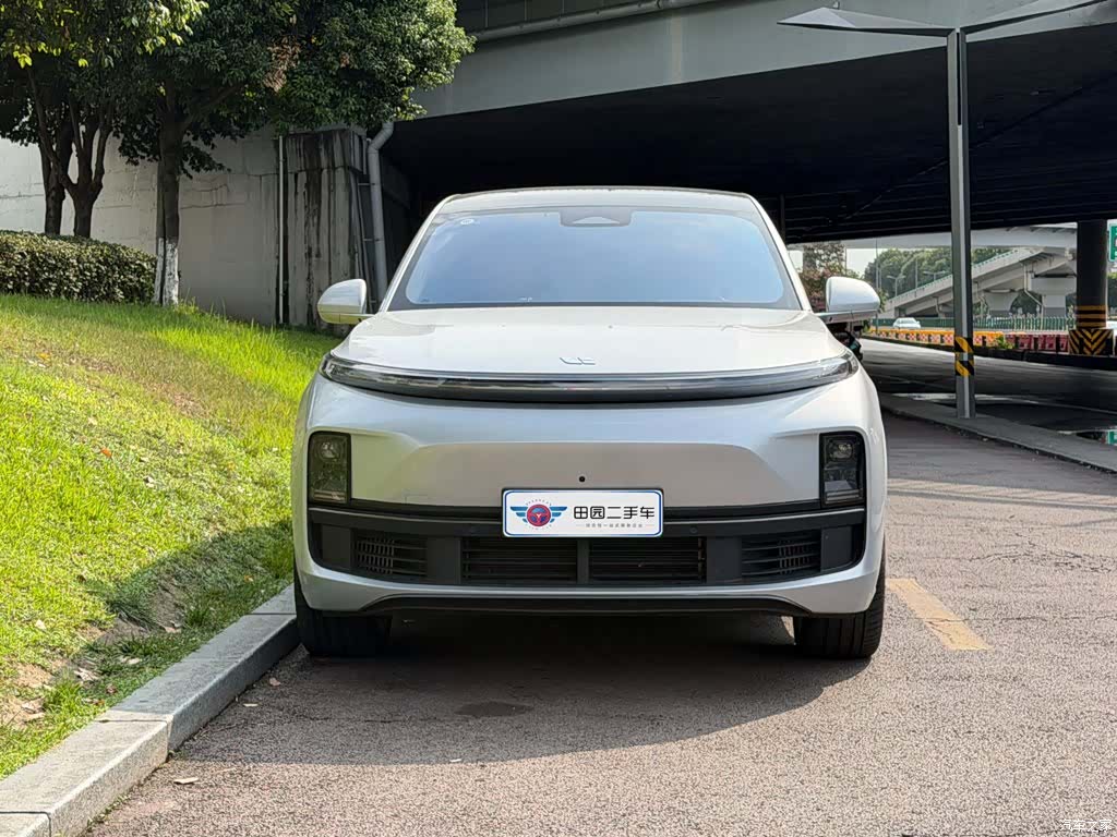Li Auto L8, 2025 2