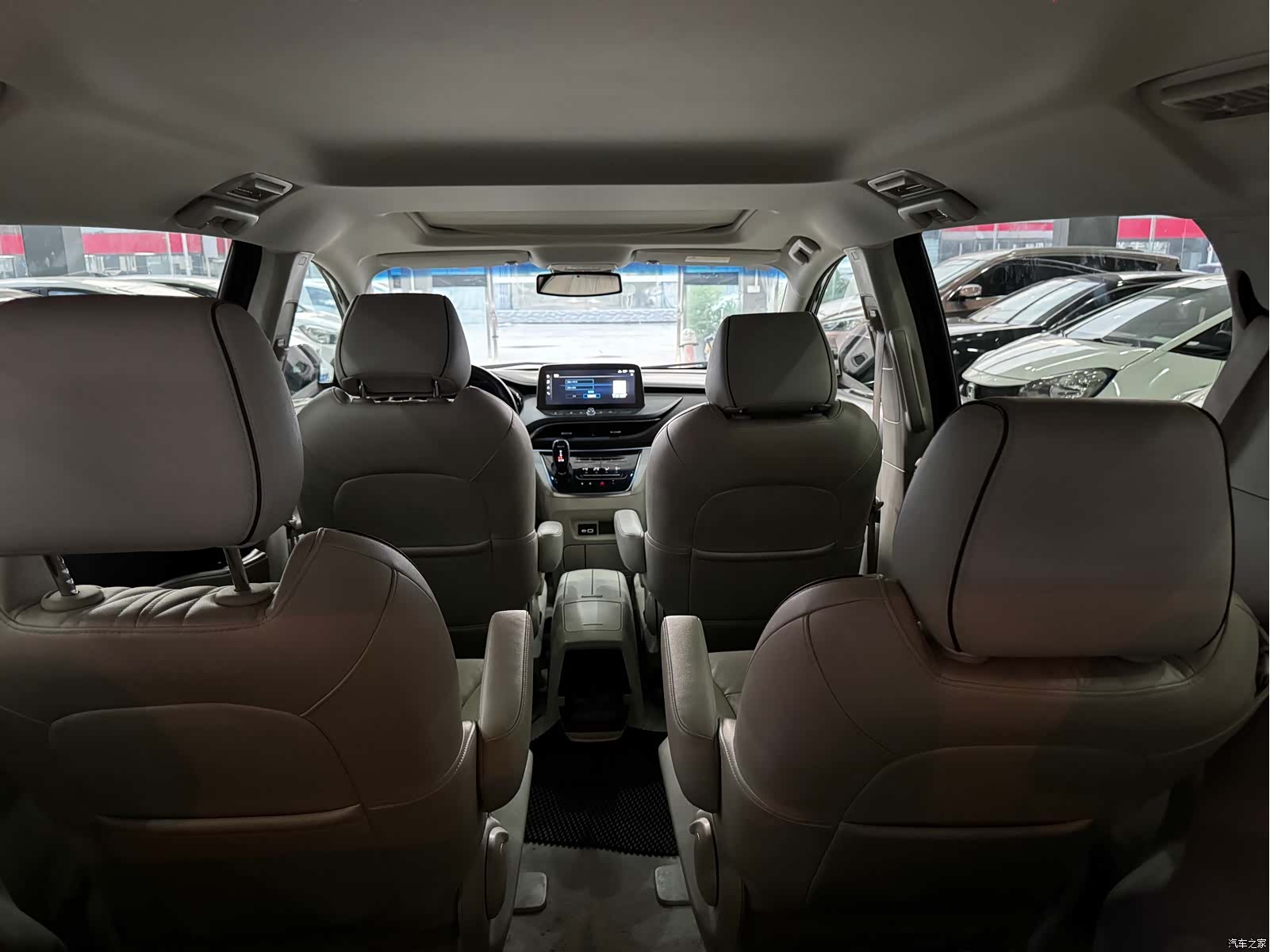 Buick GL8, 2021 7