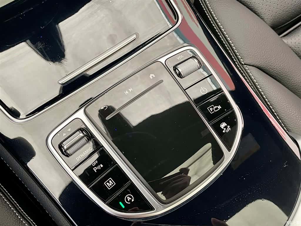 Mercedes-Benz GLC, 2022 10