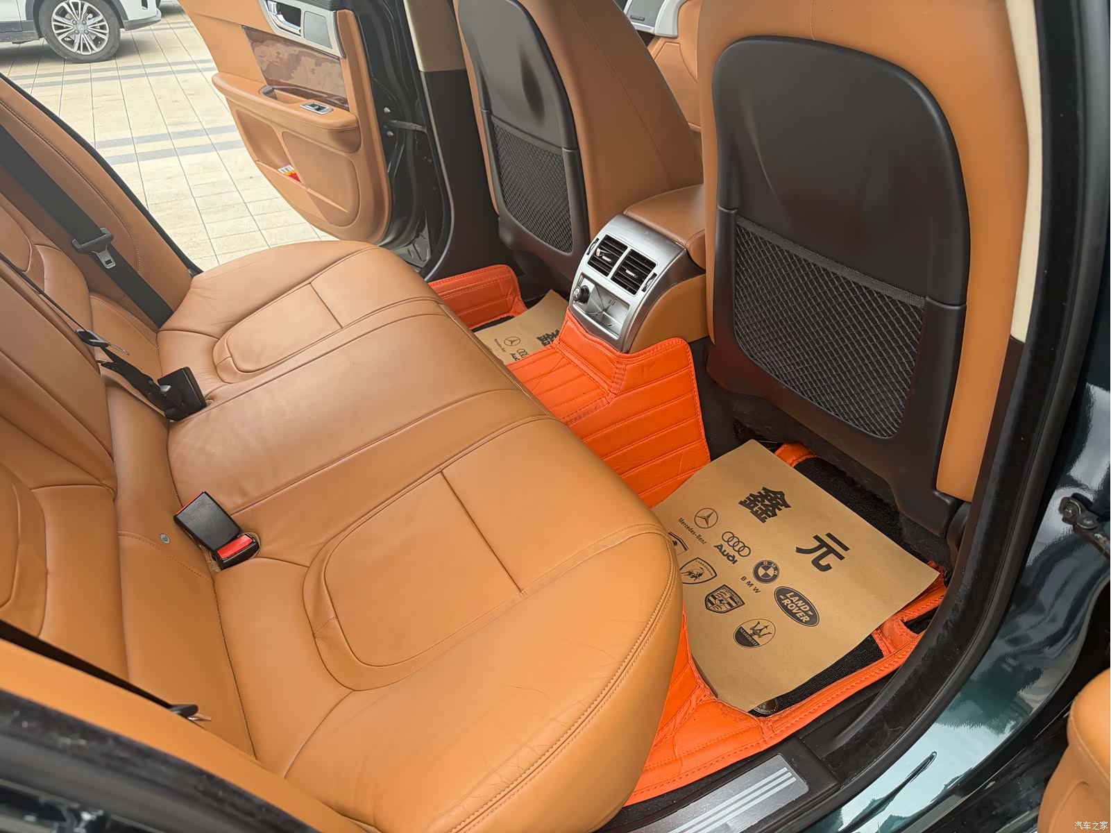 Jaguar XF, 2015 6