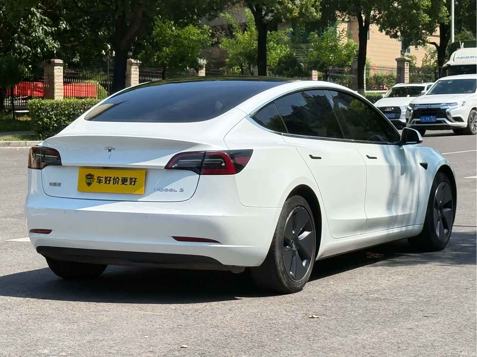 Tesla Model 3, 2023 10