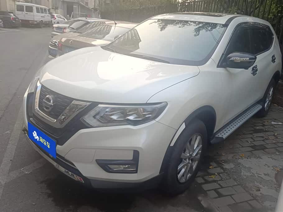 Nissan Qijun