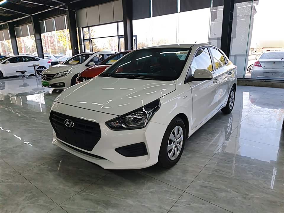 Hyundai Rena