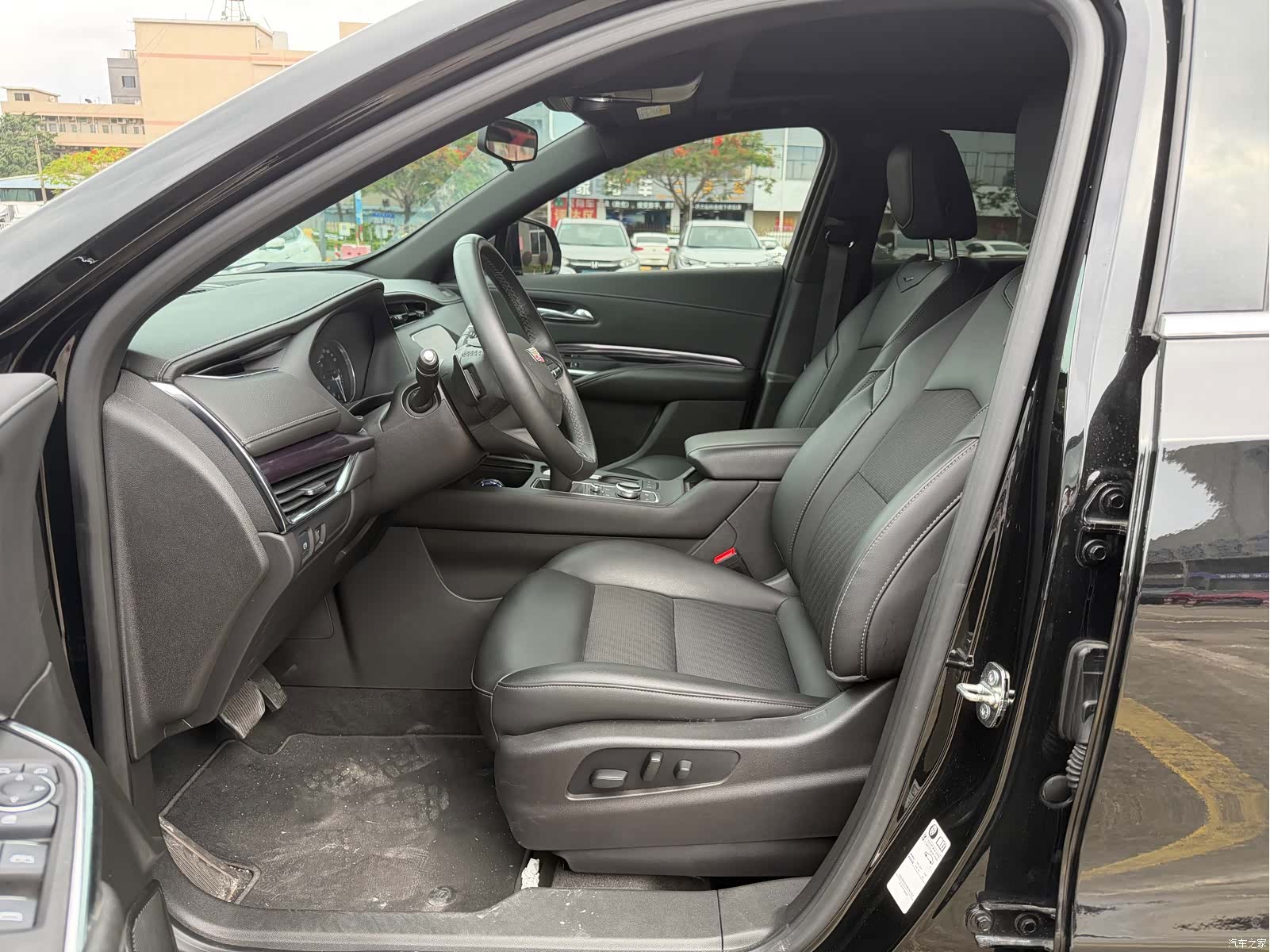 Cadillac XT4, 2023 4