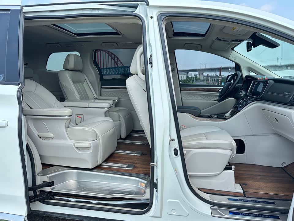Trumpchi Trumpchi M8