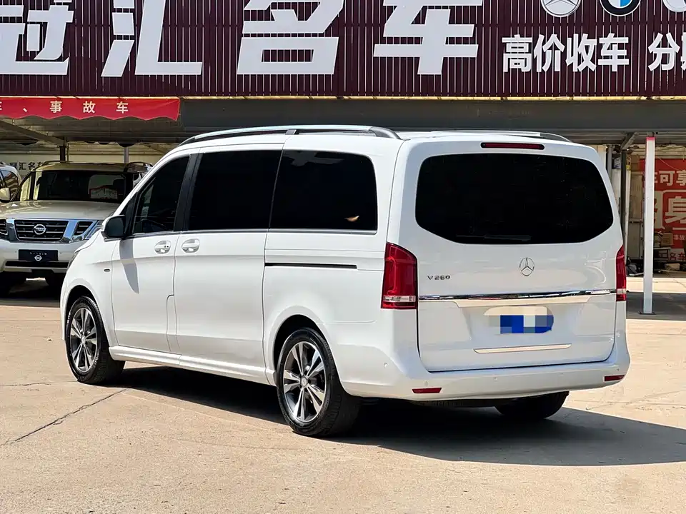 Mercedes-Benz V-class