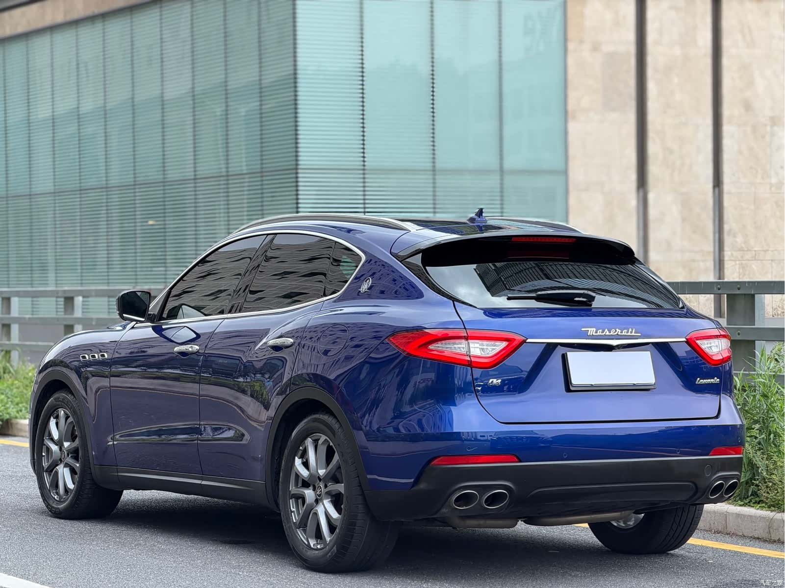 Maserati Levante, 2021 4