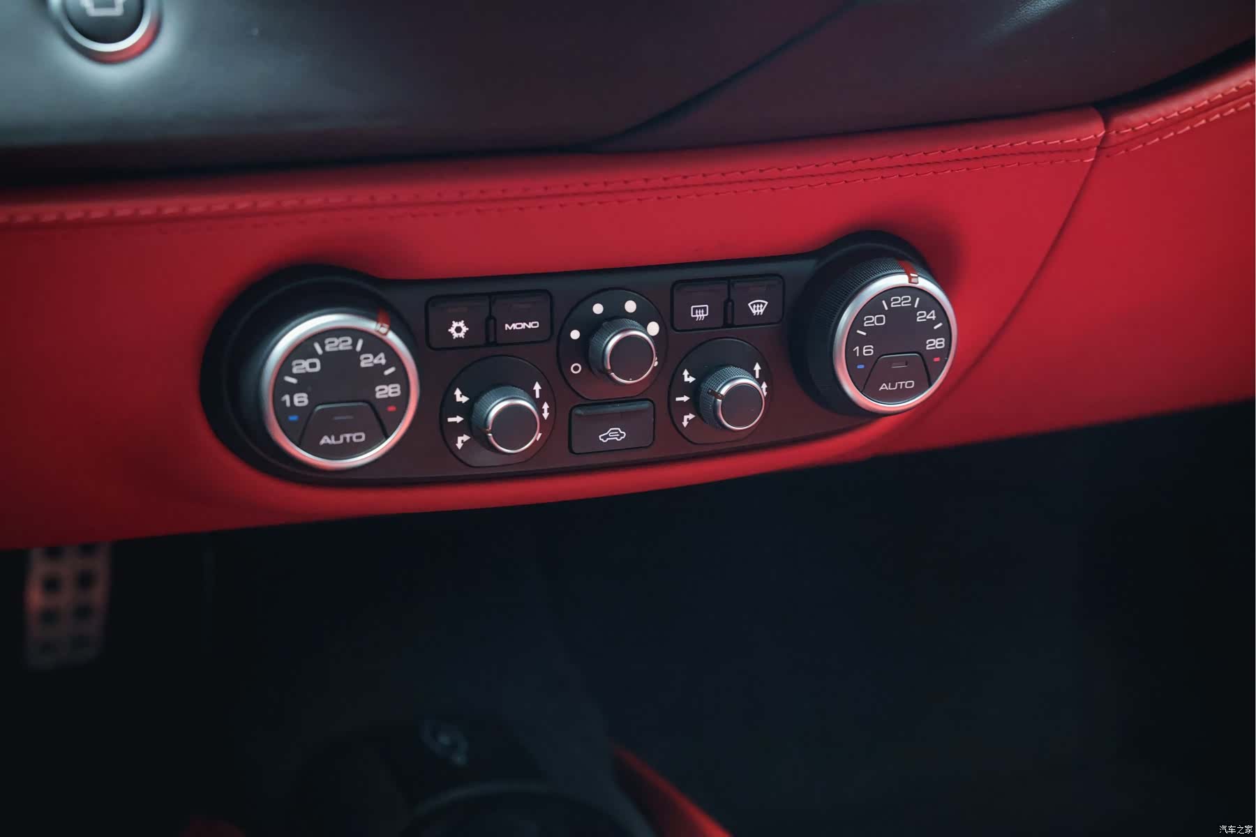 Ferrari 488, 2019 13