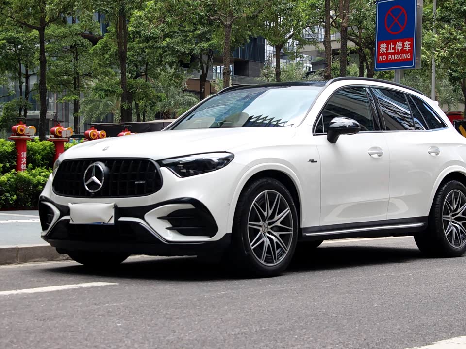 Mercedes-Benz GLC AMG