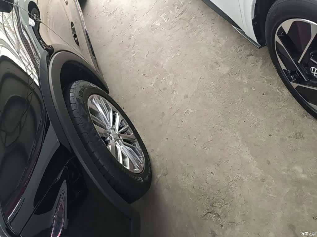 Cadillac XT4, 2023 23