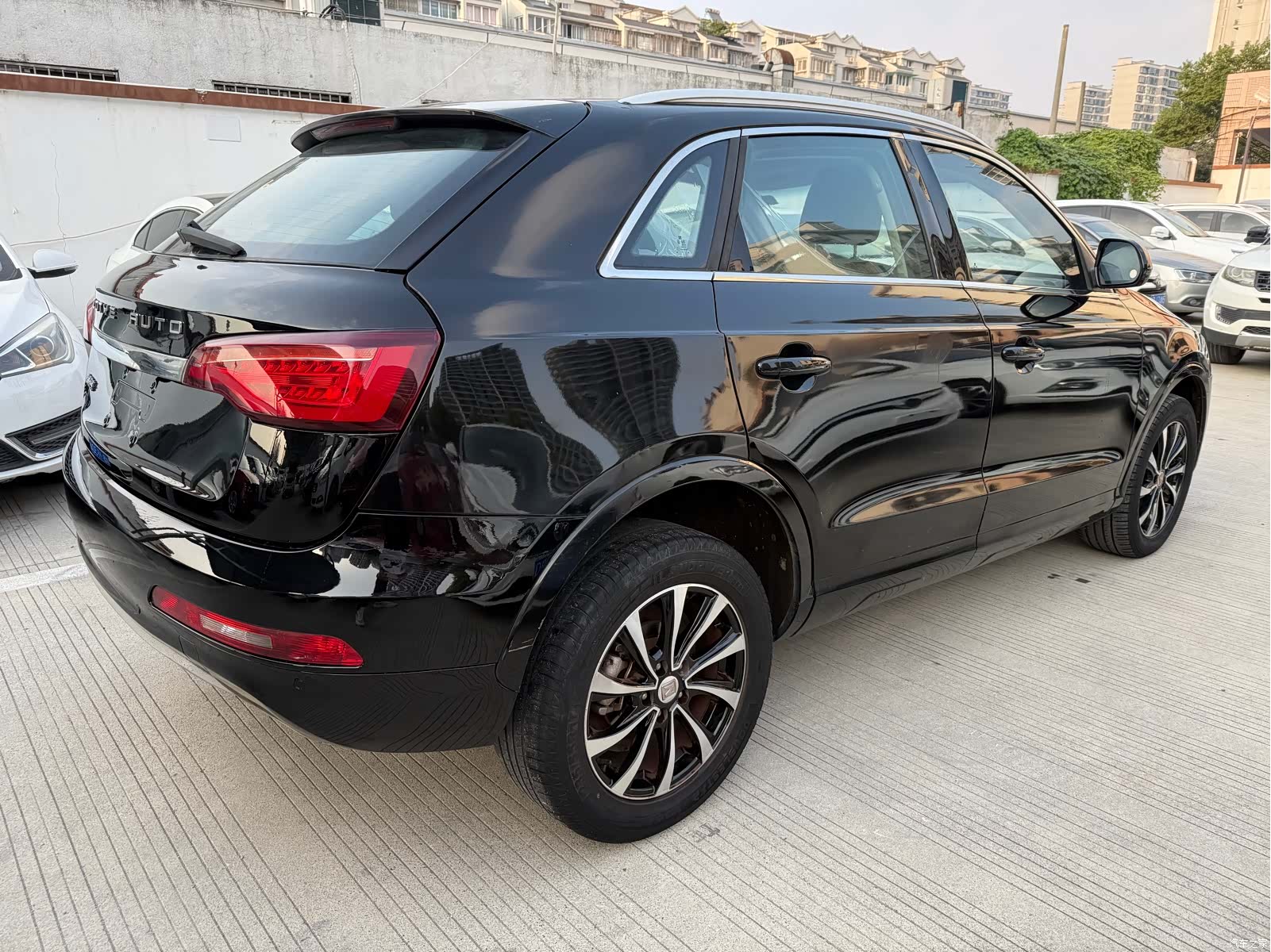 Zotye SR7, 2016 4