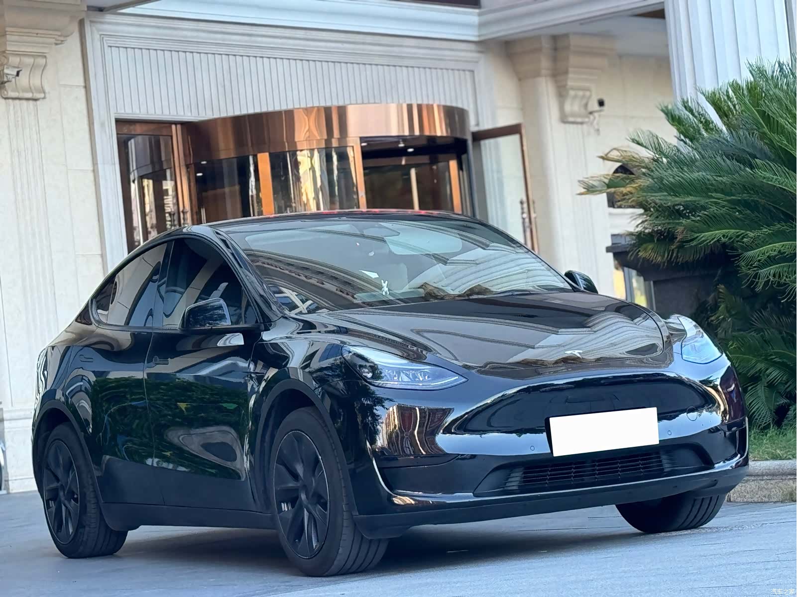 Tesla Model Y, 2024 3