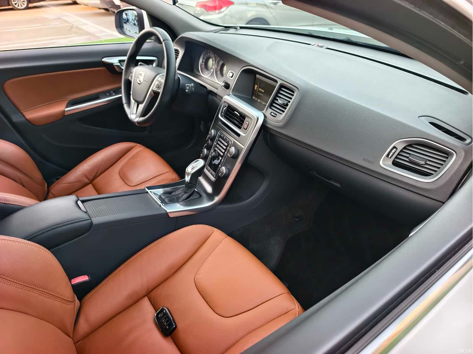 Volvo V60, 2012 19