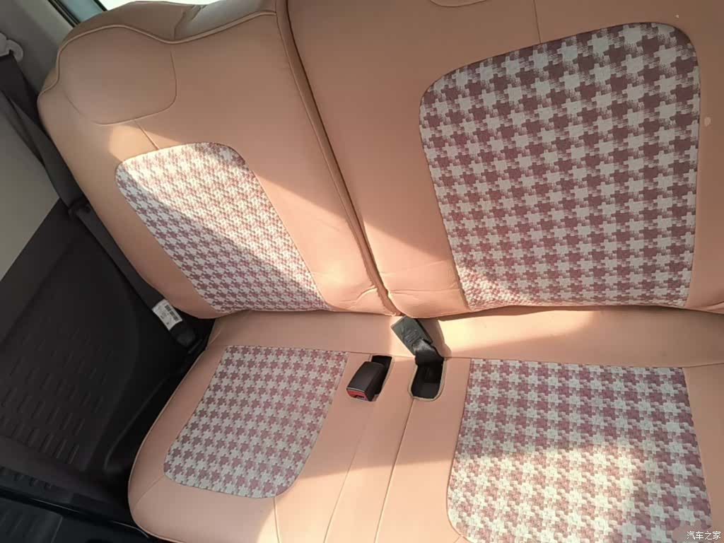 Wuling MINIEV, 2022 17