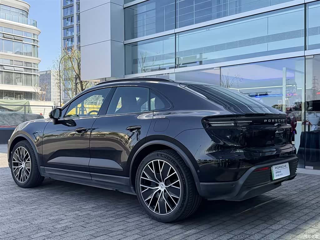 Porsche Macan, 2025 все фото