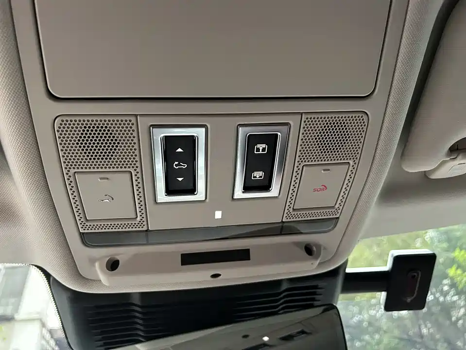 Land Rover Range Rover Aurora