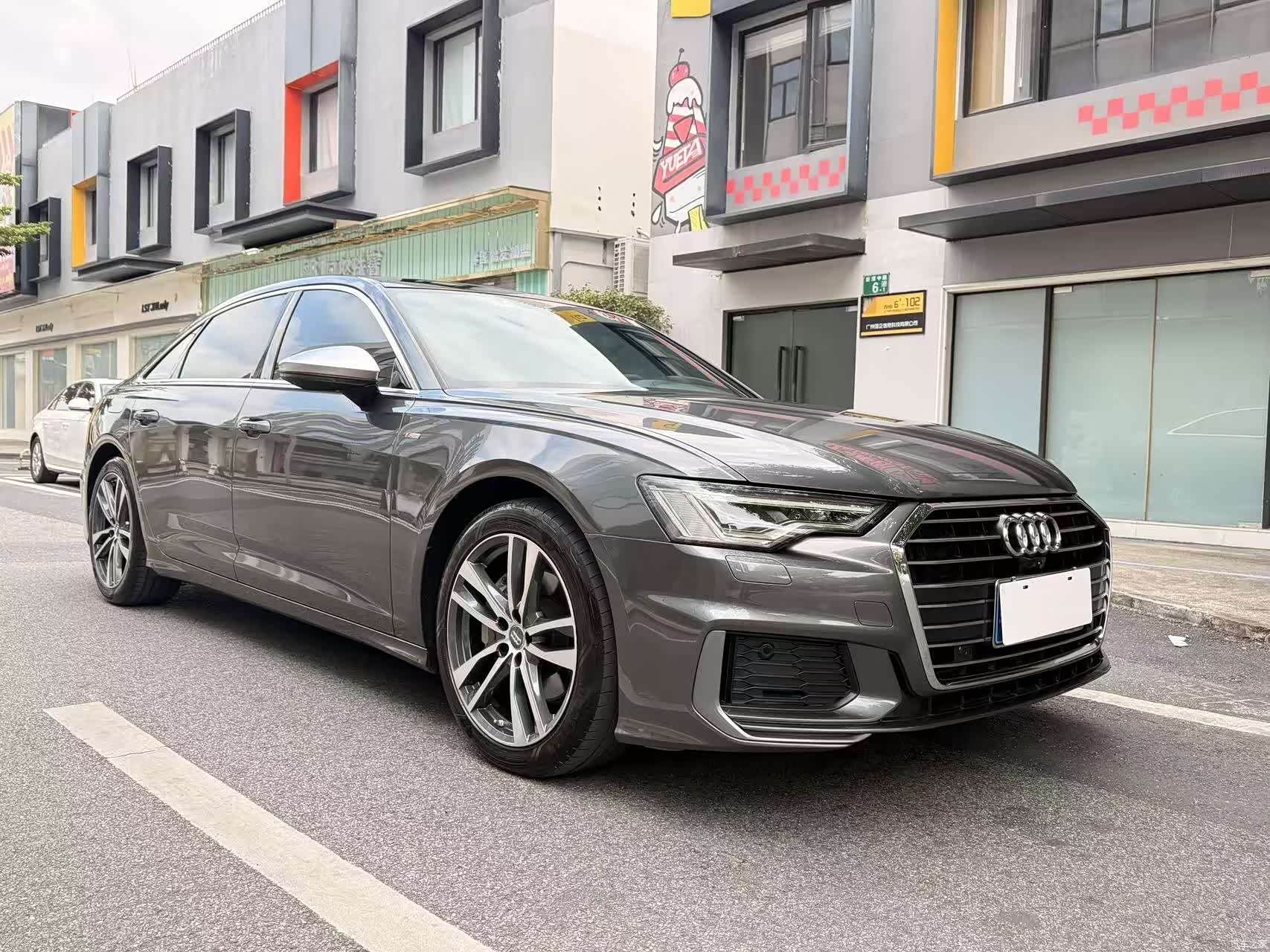 Audi A6L, 2021 4