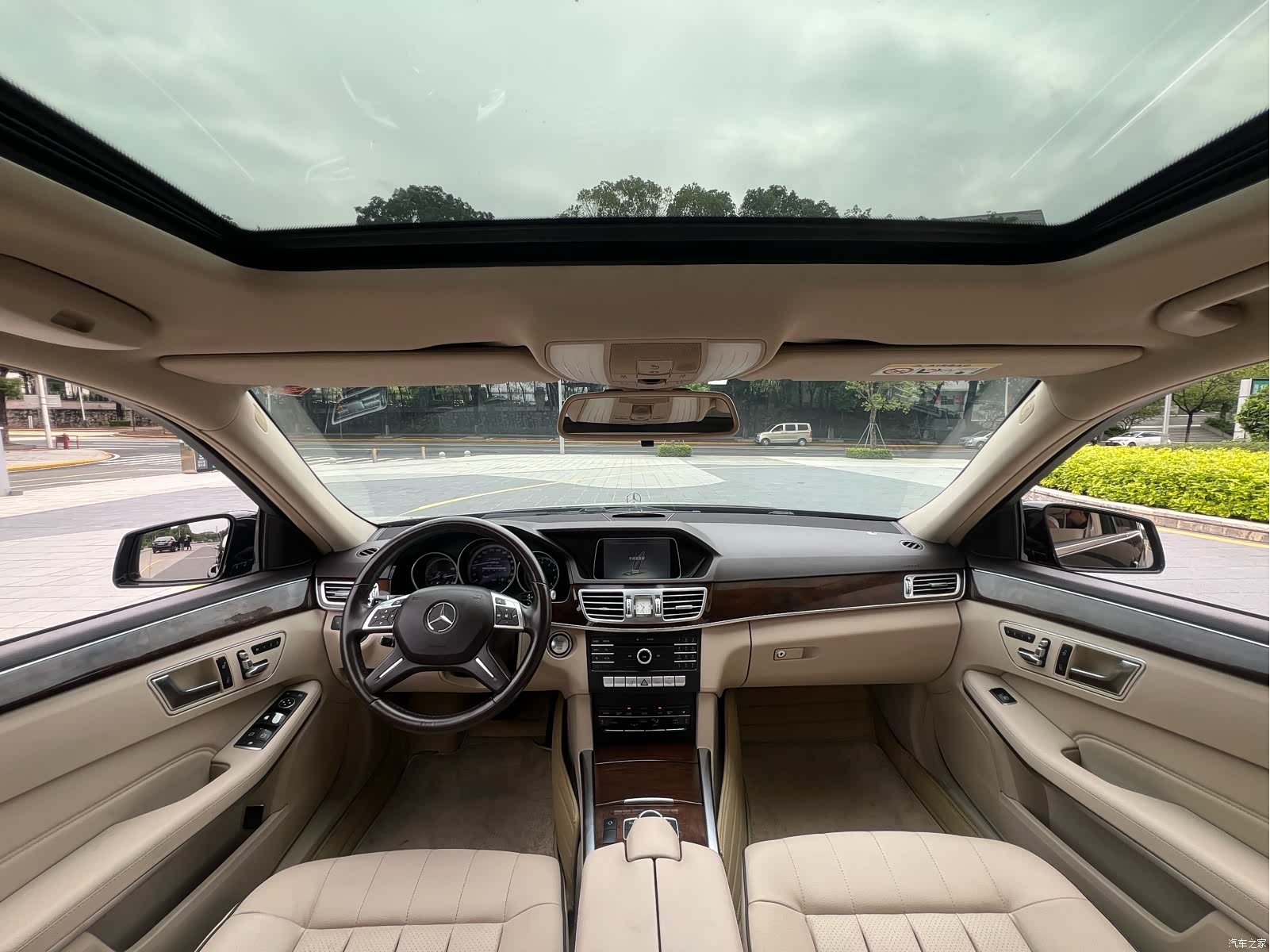Mercedes-Benz E-Class, 2016 11