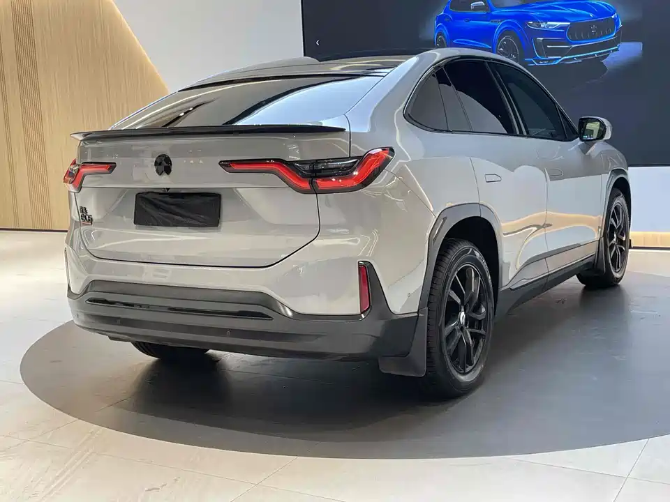 NIO EC6