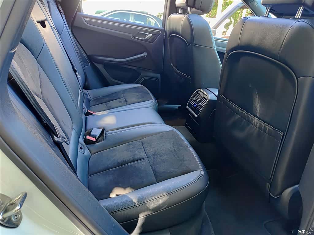 Porsche Macan, 2016 11