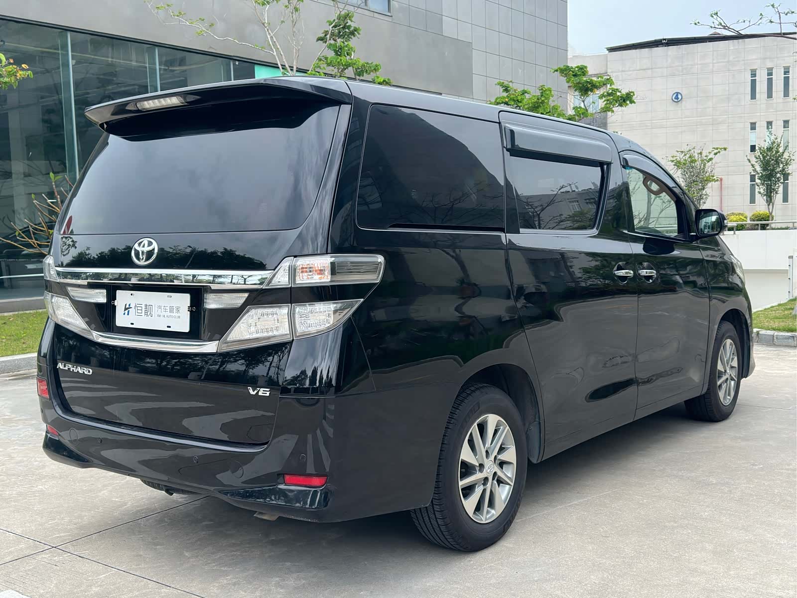 Toyota Alphard, 2014 4