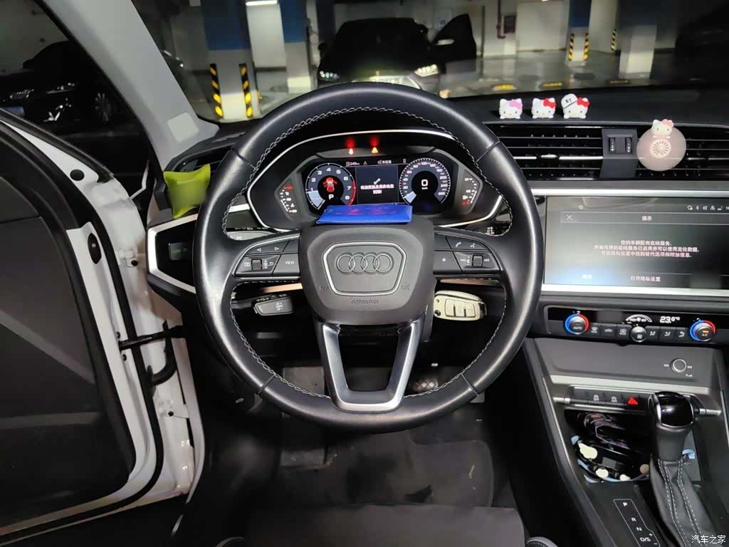 Audi Q3, 2022 6