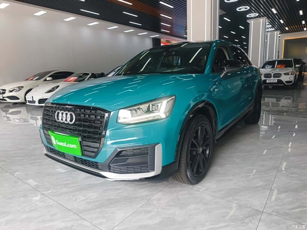 Audi Q2L, 2020 1
