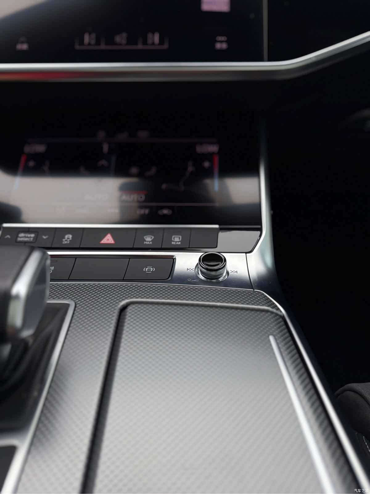 Audi A6L, 2020 12