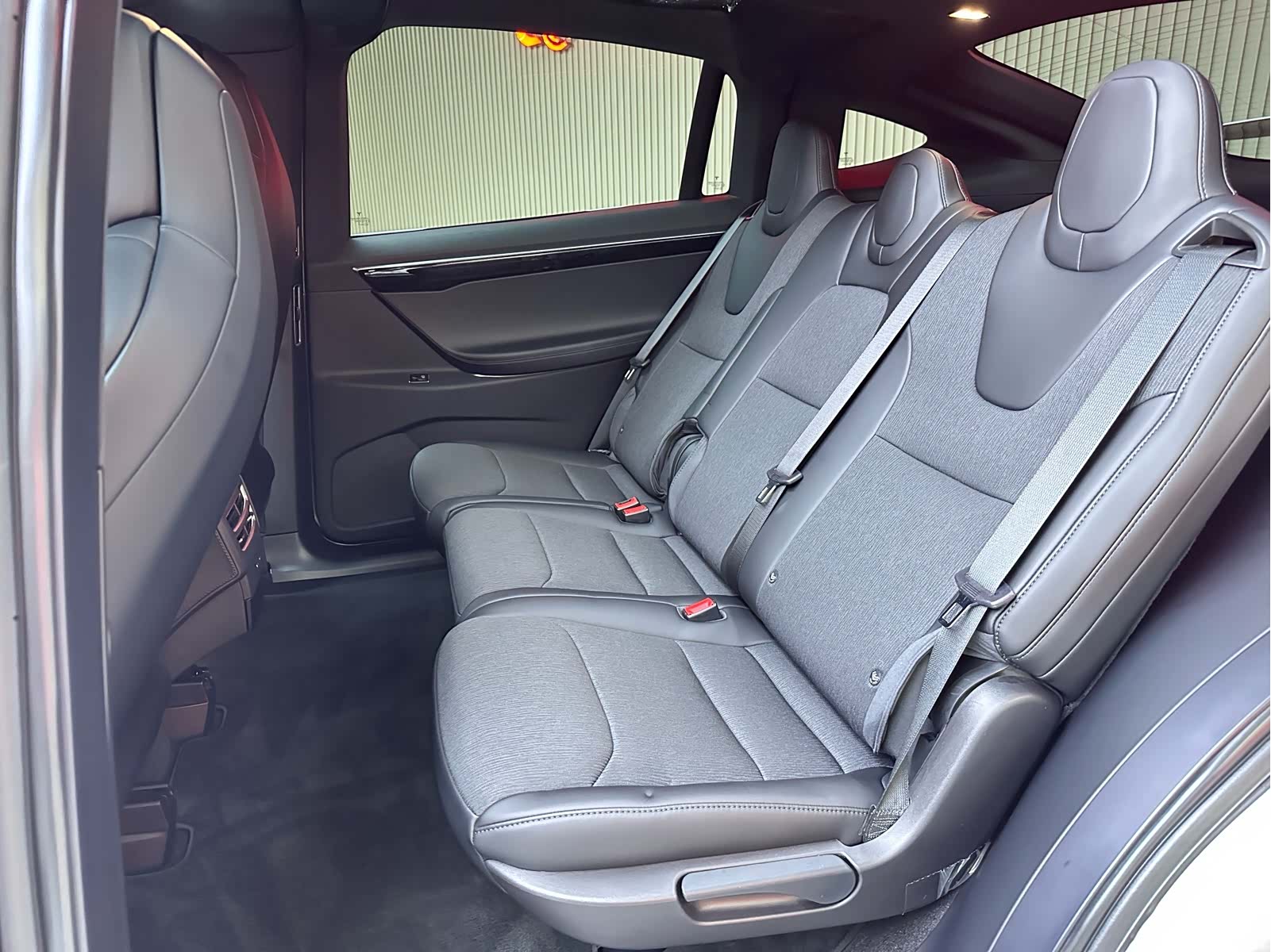 Tesla Model X, 2018 10