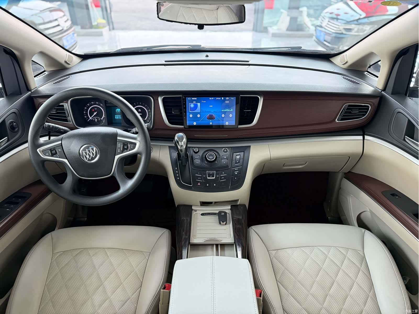 Buick GL8, 2021 6