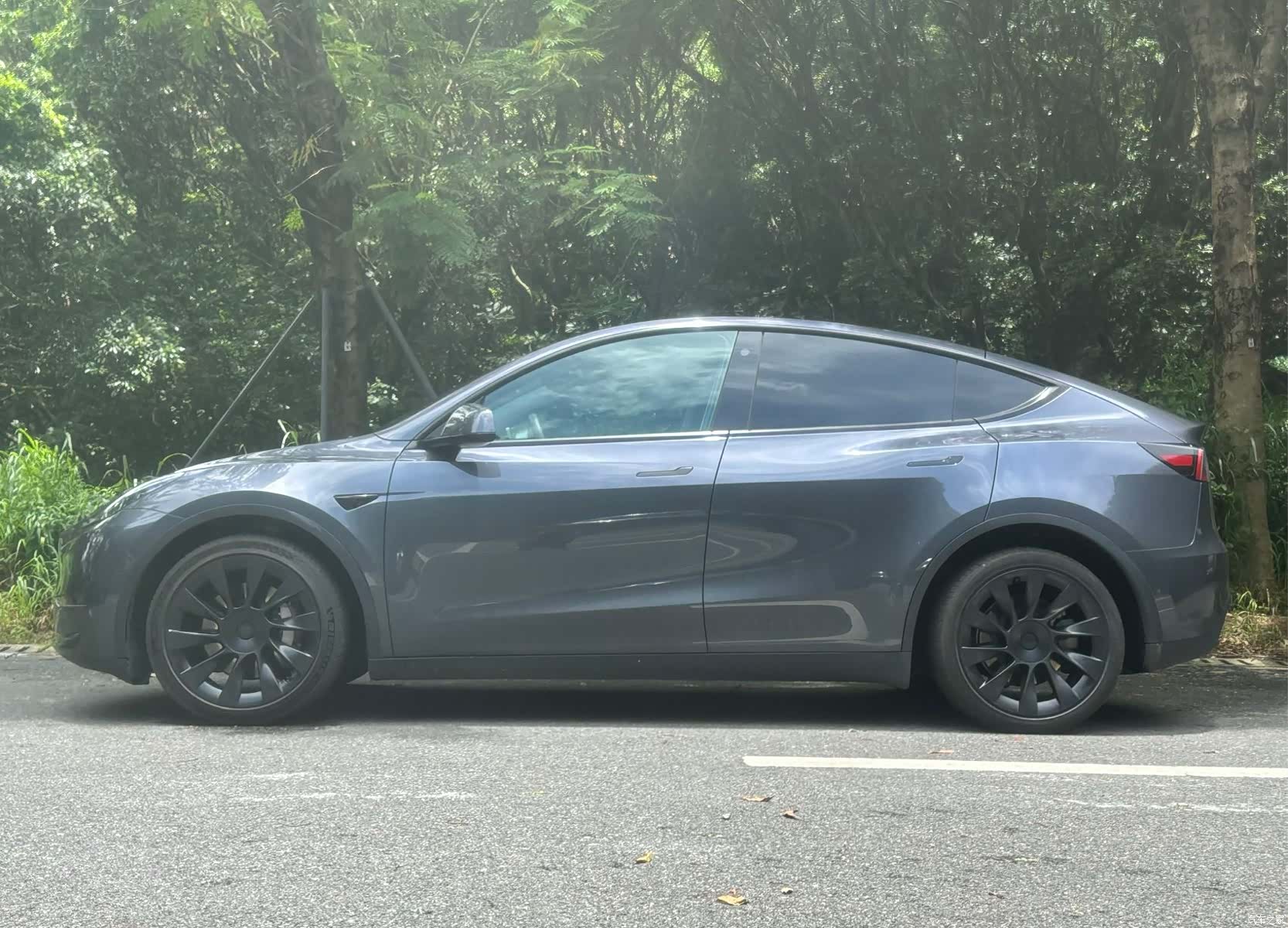 Tesla Model Y, 2023 2