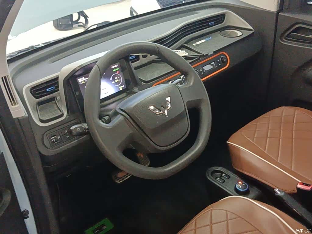 Wuling MINIEV, 2020 11
