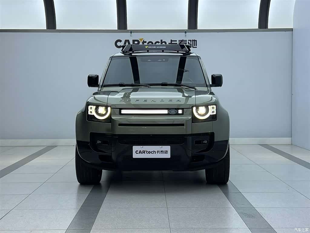 Land Rover Defender, 2025 2