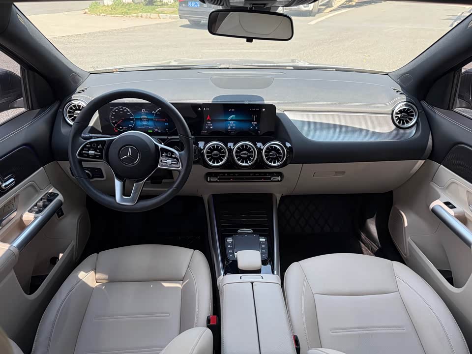 Mercedes-Benz EQA Mercedes-Benz EQA