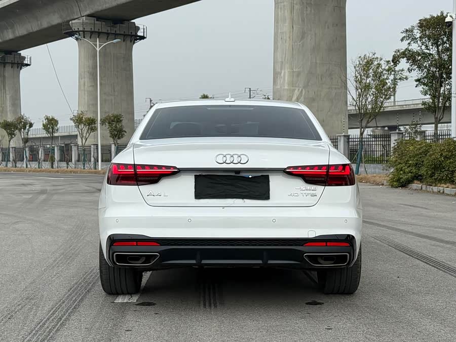 Audi A4L 2025, фото 4