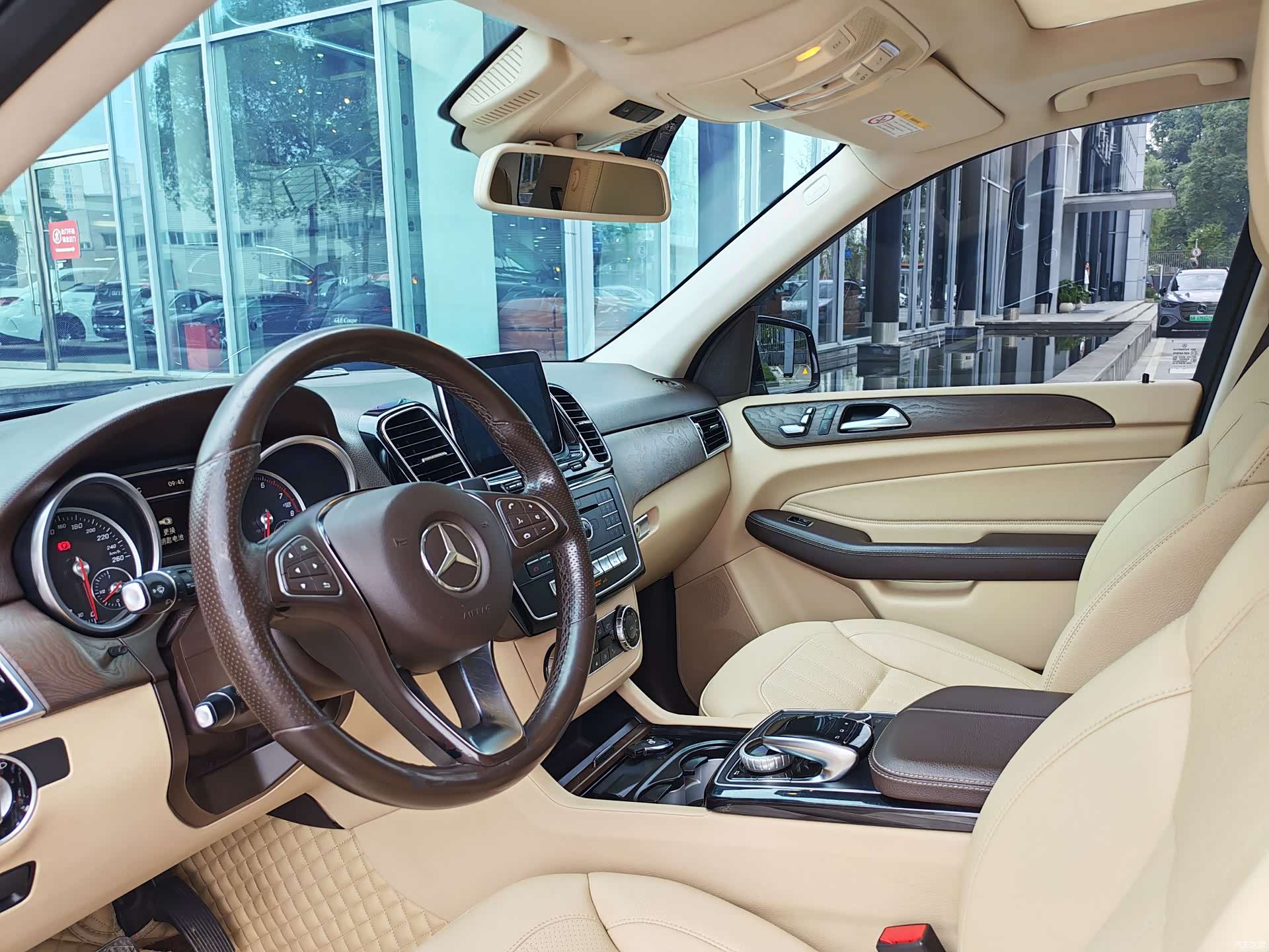 Mercedes-Benz GLE, 2016 10
