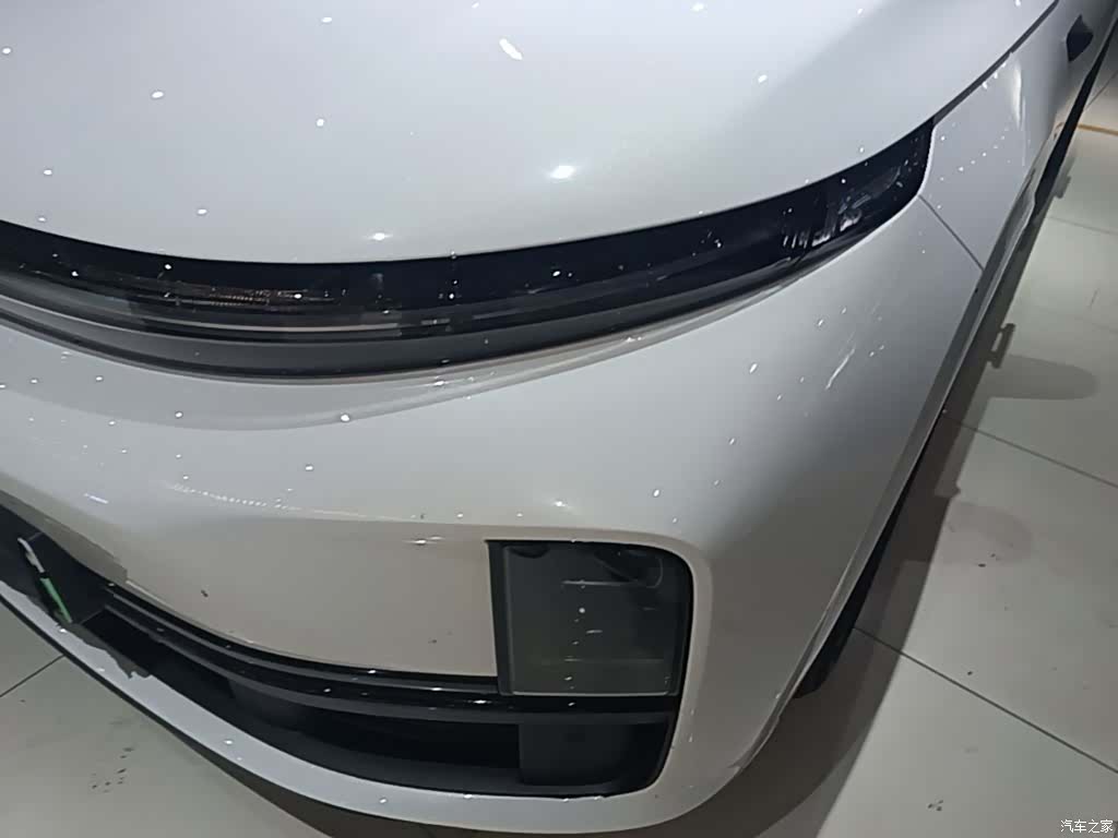 Li Auto L7, 2023 24