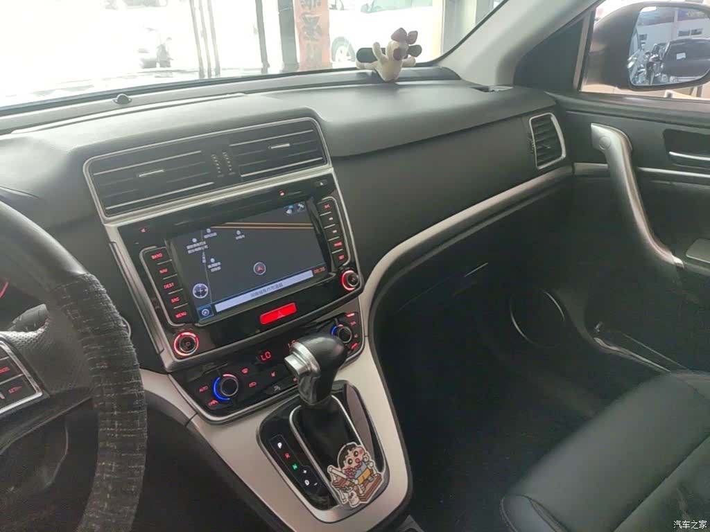 Haval M6, 2017 13