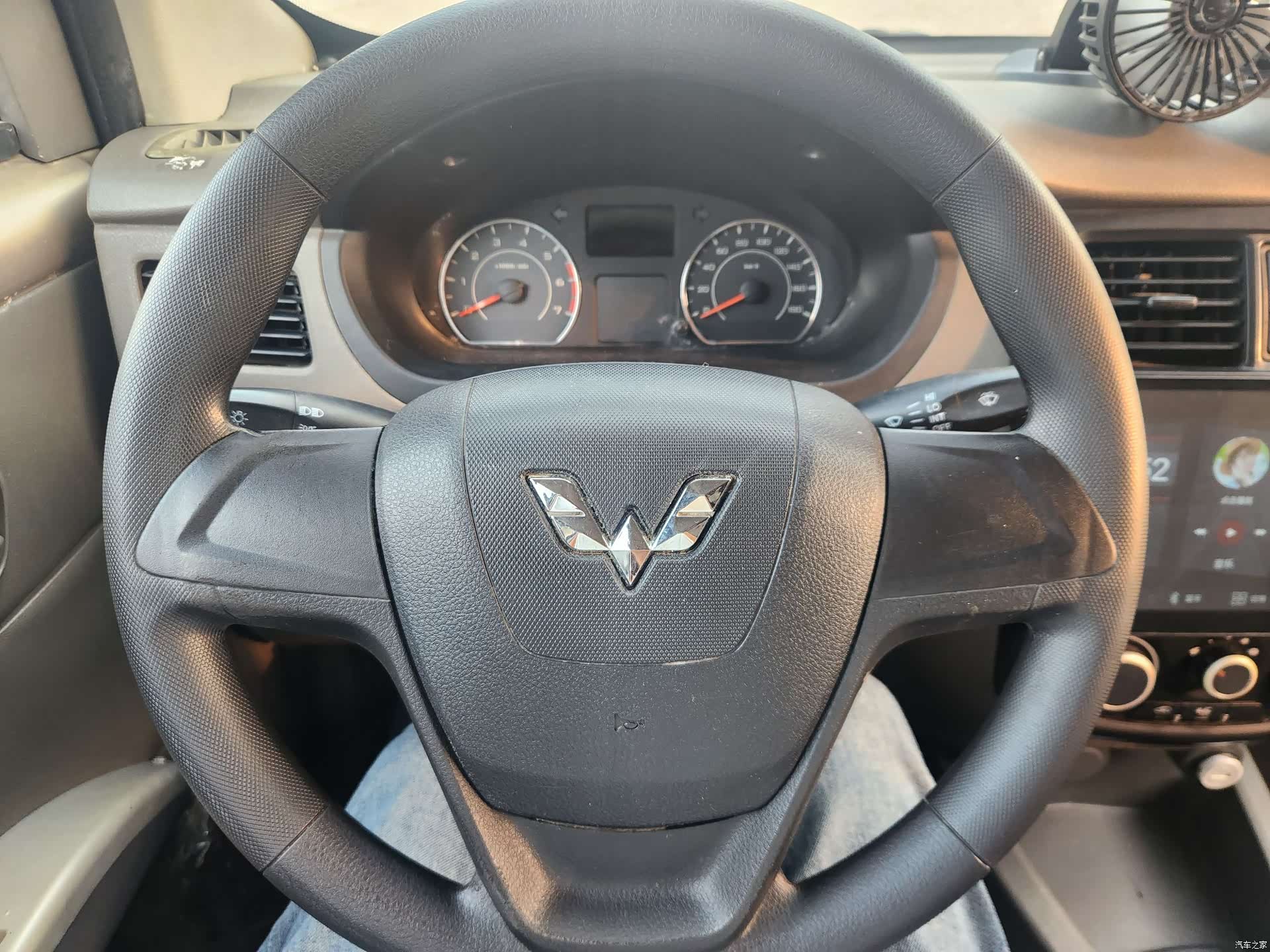 Wuling V, 2017 10