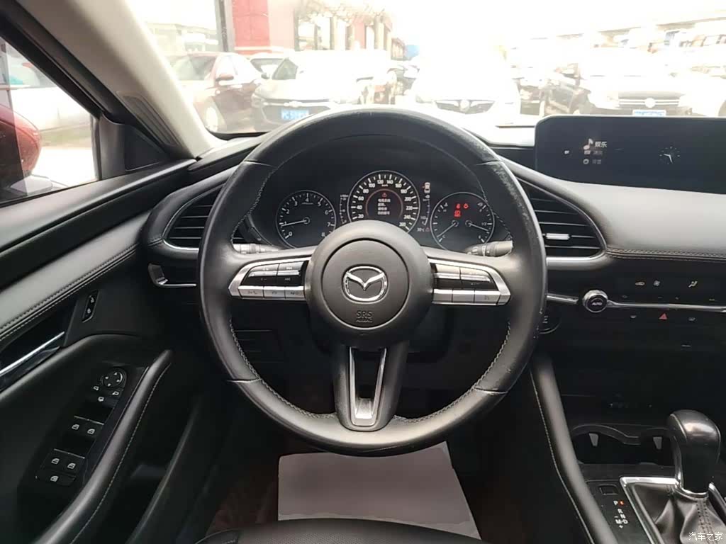 Mazda Mazda3, 2020 11